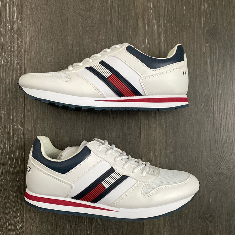 Tommy Hilfiger Sneakers women size 7.5M Brand New No original box availa…